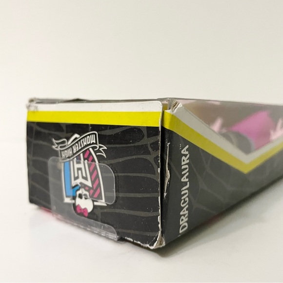 Monster High Draculaura Doll Damaged Box - Picture 11 of 16